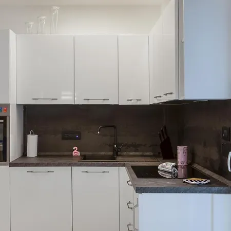 Rossetti 23/1 아파트